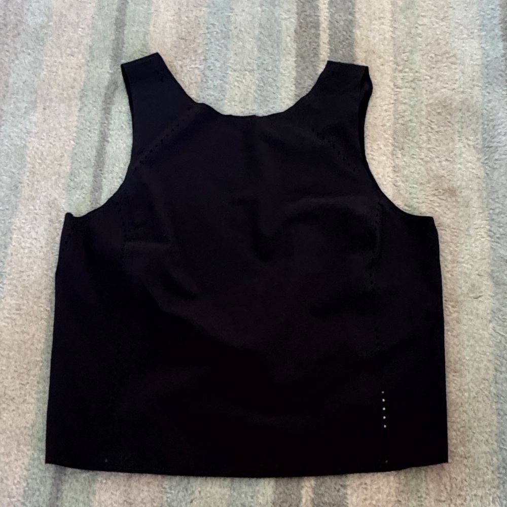 Athleta Black Women’s Sleeveless Crop Tank Top